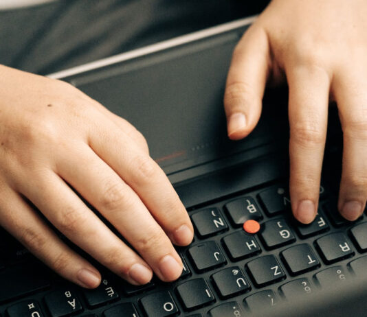 Numpad จำเป็นไหม?: ชำแหละความเชื่อผิดๆ ของคีย์บอร์ดสายคีย์ข้อมูลและบัญชี