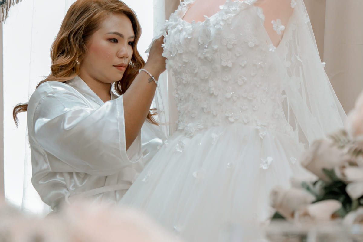 ลองชุดแต่งงานครั้งแรก: คลี่ความเชื่อผิดๆ ที่ทำให้เจ้าสาวเสียเงินฟรีและเสียเวลา